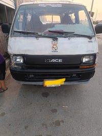 كيه هايس 1992  محرك 2500  ظفيره جديده   السياره خير من الله  سعر 32  ر...