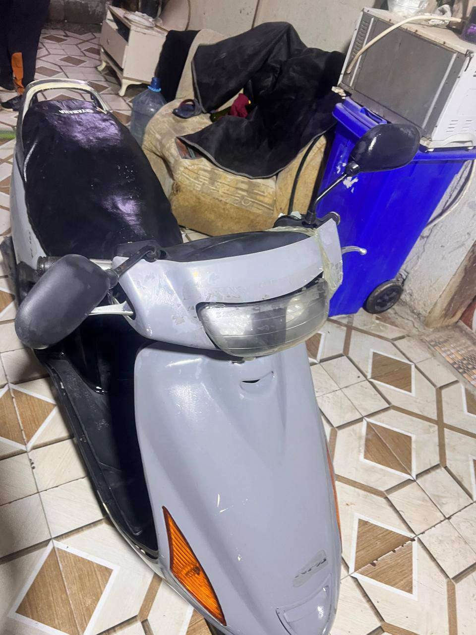 سلام عليكم دراجه فراشه لبييع مكاني البصرة السعر 300 وبيها مجال  ***********
