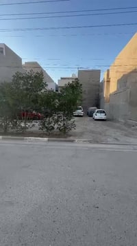 قطعة ارض 150 متر للبيع واجهة 7/50 نزال 20  📍الموقع :-  حي الجهاد - منط...