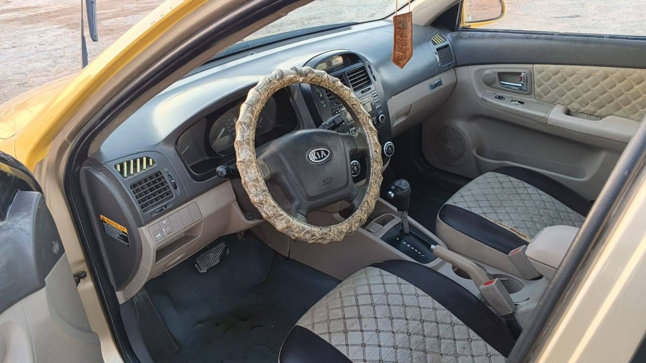السلام عليكم سبكترا 2009 محرك وكير مكفلات تبريد ثلج وتخم تاير جديد باتري جديد السياره بسمي مداور ثاني يوم سياره مال بيت حادث فقط قبق بأنزين السعر 80 وبيهه مجال بسيط *********** غير متواجد على فيس مكان كربلاء الإمام عون
