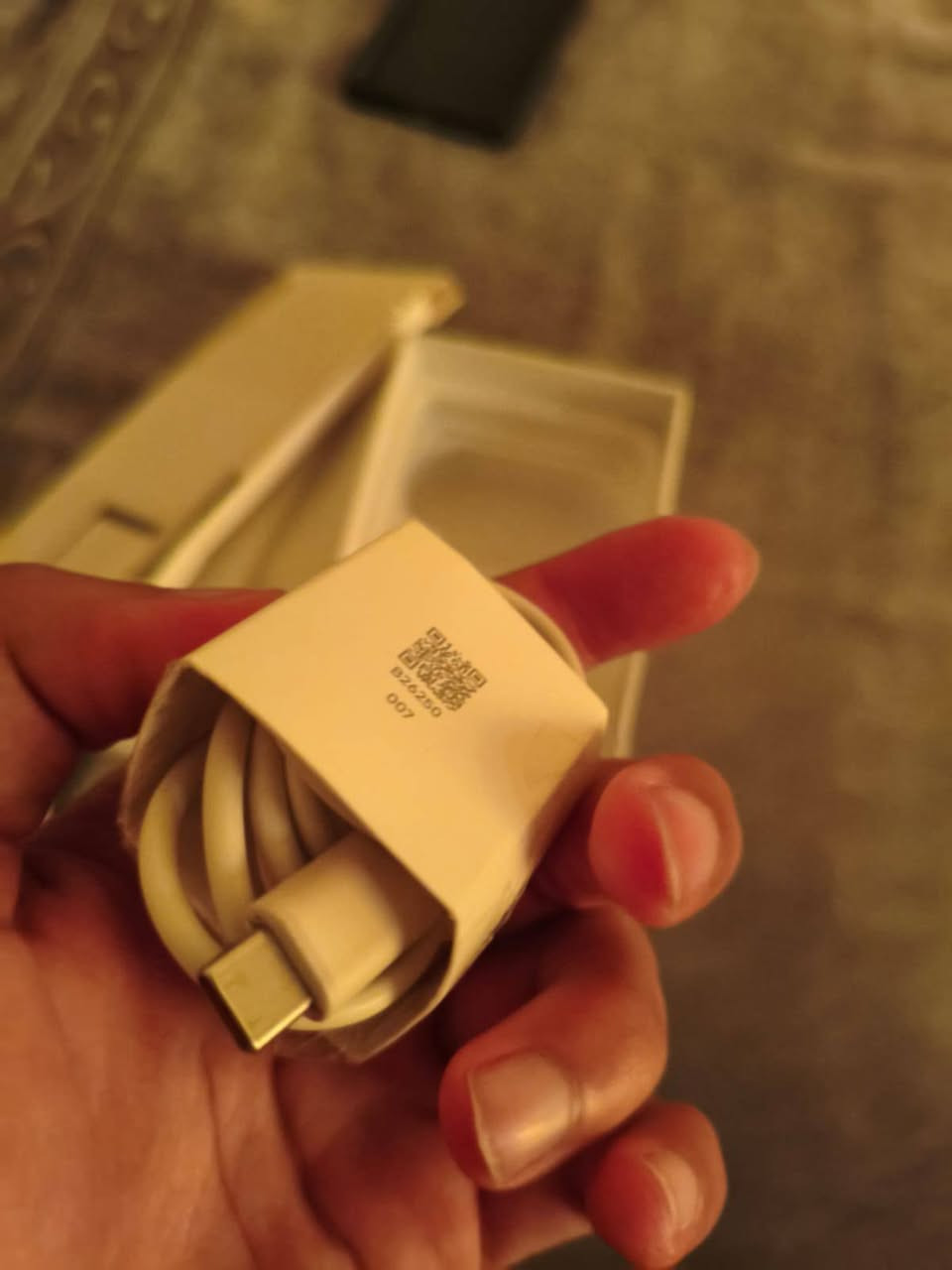 السلام عليكم بوكو أكس 7 برو جهاز كلش نضيف مشحون 149مره بطاريه 99 ذاكره 512 والرام 24 ويا لزكه اصليه وكفر اصلي وشاحنه عاديه مو شاحنته فقط لا غير مراوس بلي ستيشن فور فات مهكر شعندك نزل أو هذا رقمي الاتصال *********** أو علق خاص ودخلك
