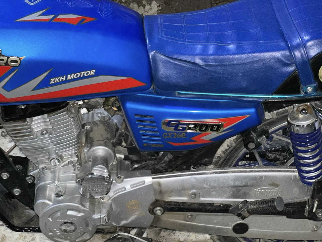 سلام عليكم شباب سونك 2025 لل بيع محرك 200 ccدراجه ضاغطه وزنجيل كفاله عامه نقصهه بس شاشه مالته ماكو السعر 750 وبيهه مجال عنوان بغداد الجزيره سياحيه  ***********وتساب موجود
