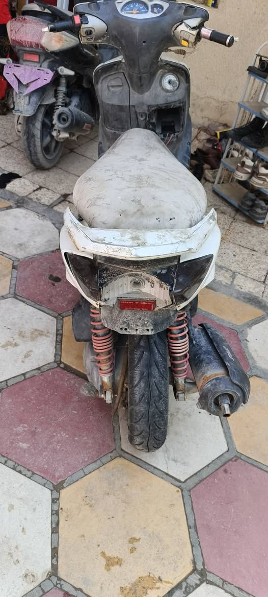 سكنس نثيه ياباني110 الدراجه جانت شغاله وانتركت ابيع طافي على وضعها كوم حديد تجي تحمل وتروح عنواني كربلاء طويريج سعر١٥٠ وبيها مجال رقمي ***********وبي واتساب
