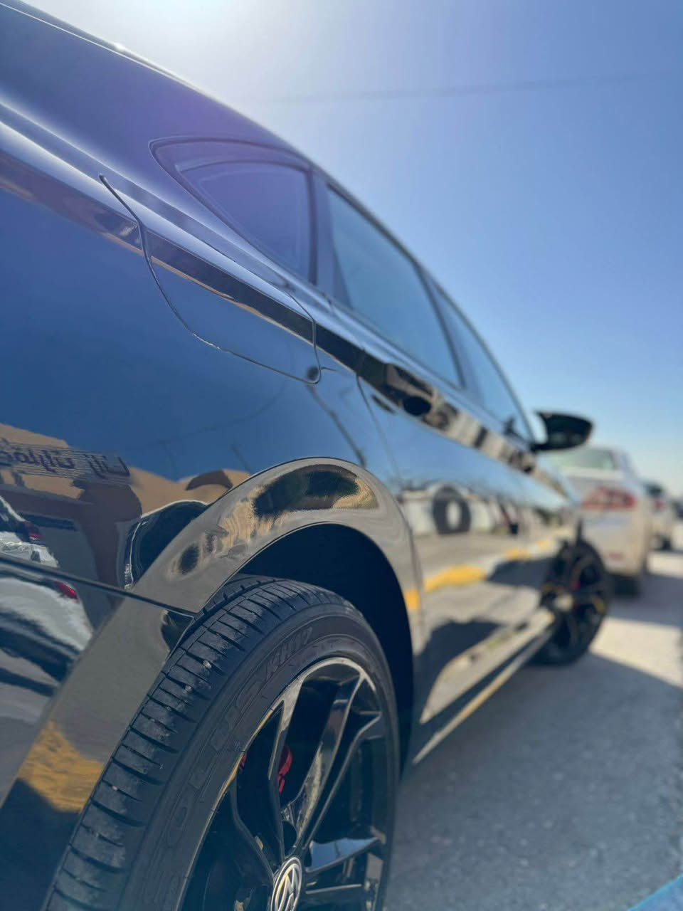 جیتا ٢٠١٩ مواسەفات S کەنەدی 
بێ سبوغ پێش کەپس پێشی هەمووی بیلادی لایت - بەوابە - رادێتە بەشەرت دەعامیەکانیش بیلادین ( چاملغ و لێواری دەرگای تەعدیلە ) ایرباگ بەس شانی تەقیوە و دانراوەتەوە سەیارەکە جوان و رێکە 
سەقفی نەرمە تەزرە هەیە 
67700 mi رۆیشتوە 
سەنەوی و رەقەمی نوێیە 👍🏻 أربيل, العراق


**إذا كنت صاحب هذا الإعلان وتريد حذفه لأي سبب، رجاءا أرسل رسالة إلى الدعم الفني**