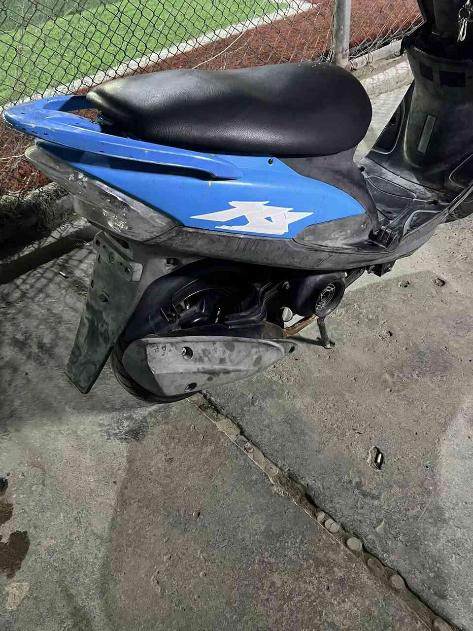 عدلة بلاديه كفاله عامة جيب فيتر وتعال افحص مكاني بغداد سعره 1100     *********** 
ملاحضة بيها فطر بالكفر الامامي فقط  موضوح بصوره كلشي
