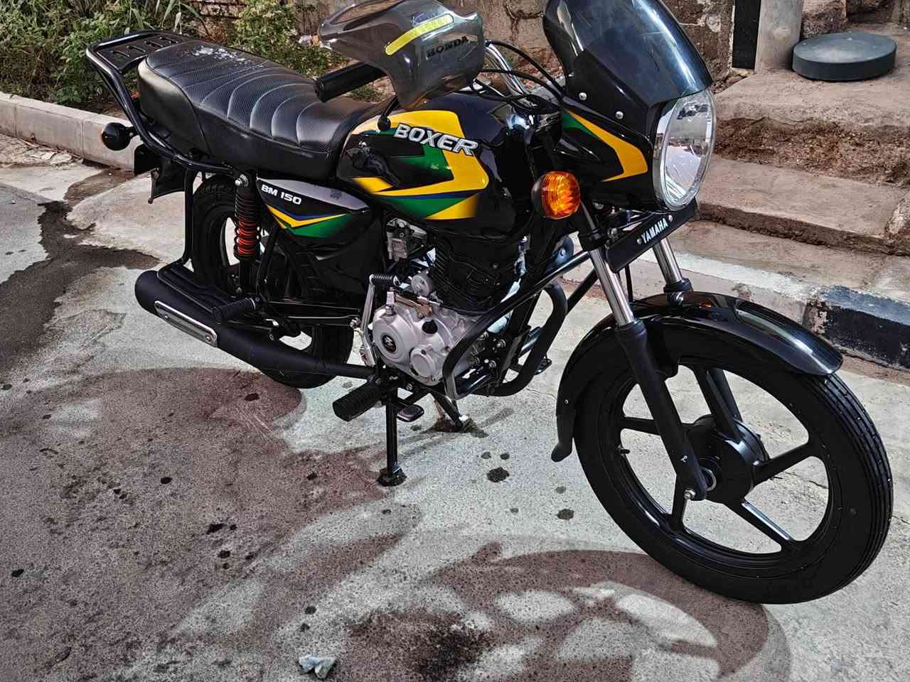 سلام عليكم دراجه بوكسر 23 زيرو بعده يعني تخبل متواجد خاص وهاذه رقمي ***********
