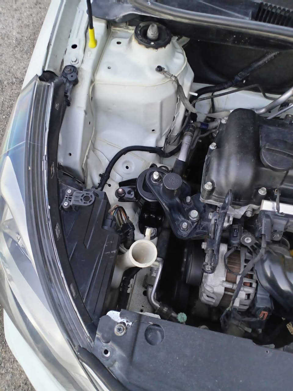 السلام عليكم
اكسنت ٢٠١٥ فول مواصفات بلو
بيه رش جاملق ودوسه
رقم انكليزي ونويه جديده
السعر ١٠٥وبيه مجال حك الجيه
العنوان بغداد البياع
هاتف ***********
