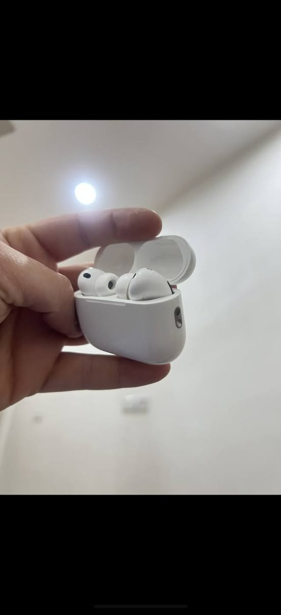 ايربود ابل برو3 وايربود ابل برو2 وكيس فقط  ايربود ابل برو2 

كلهم للبيع شلعة او كل وحده بسعرها 

البرو 3 كاملة كارتون وملحقات نظافة 100% استخدام اقل الشهر ووياها حافضتها هدية 

البرو 2 بدون ملحقات نظافة 80% وياها حافظتها هدية 

الكيس برو2 نظافة 90% 'فقط كيس' 

قيم بالي يرضي بي الله وابيعلك جوه السعر بدون كسران وهن اسعارهن معروفه /العنوان 

شهداء البياع *********** واتساب فقط
