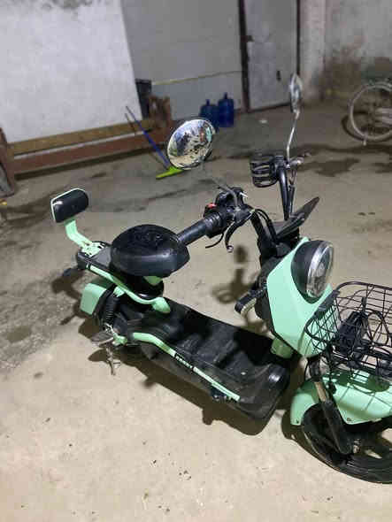 للبيع دراجه شحن موديل 2024  الواير مال السكليتر  مشلوع    كلها شغاله لايتات شاشه الكترونيه  بصمه تشتغل  السعر 175الف اخو البلاش   مكو هيج سعر  فقط واير السكليتر مشلوع العنوان حله حي الامام الاستفسار خاص اوً الاتصال على الرقم ***********
