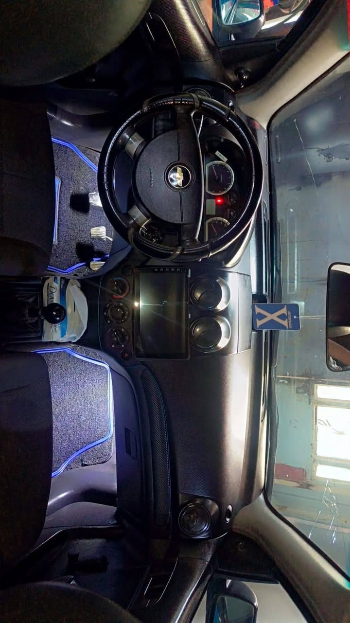 يا الله افيو خليجي موديل 2009 السيارة كاملة من كلشي كير عادي ما ناقصهة اي شي كبل للشارع مال جناي رقم اربيل تحويل ثاني يوم بدون قطرت صبغ بيهة شخط جانبي للسيارة من الباب عكس السايق والورا والجاملغ الخلفي سعرها 61 ورقة او بيهة مجال مكاني بغداد البياع ***********
