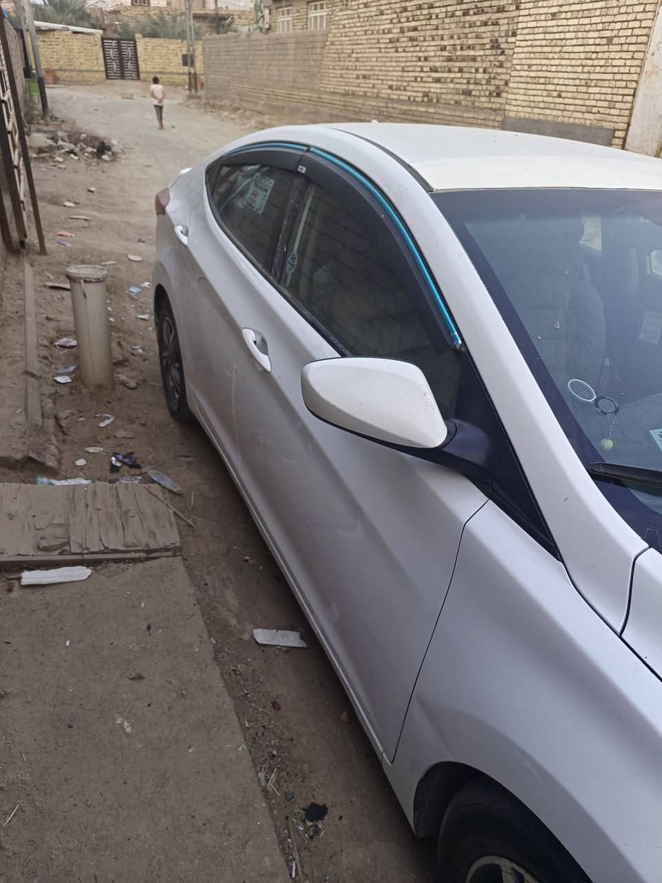 النترا موديل 16امريكي باسمي سنويته 2028مكينه صار سنه مبدله حداديه جديده امس بدلته تدفئه وتبريد شغال تخم تاير جديدالسياره كامله مابيه نقص
تلفون***********
