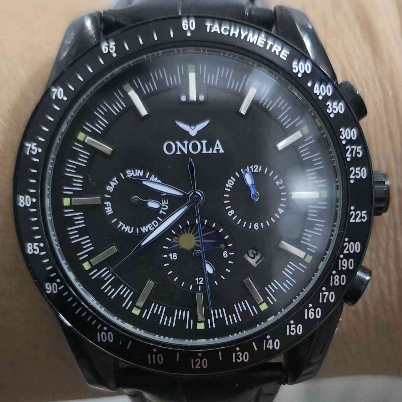 ساعة سواج سويسرية ٧٥ مع التوصيل
 ONOLA WACH Automatic 55


**إذا كنت صاحب هذا الإعلان وتريد حذفه لأي سبب، رجاءا أرسل رسالة إلى الدعم الفني**