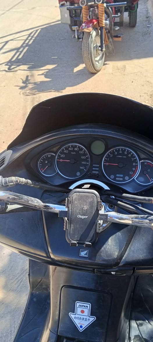 صفر8
دراجه راحت وجت من للنجف كل نقص مابيها دراجه نكره بكل وكت دهن امزويل شلعه ومعدل خير من الله مكينه خرسه سعر٩٥٠وبيها مجال مكاني ديالى خالص ***********
