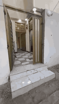 بيت للايجار حي الشرطة 
يحتوي ع غرفة وصالة واستقبال وصحيات ومطبخ 120م
سعر 400
ملاحظة شامل اجور الماء والكهرباء 
***********
رضا
