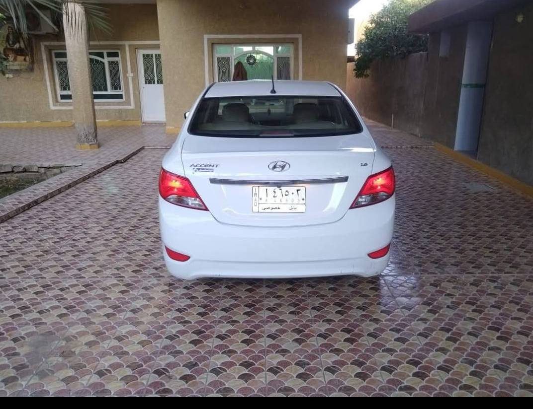 السلام عليكم
اكسنت 2016 السياره جديده 
ماشيه 84 الف كيلو متر حقيقي 
محرك كير صدر كله وضع الشركه 
المواصفات فول 1/1 فتحه سلايت اشاير بل مري 
داخل بيجي ويل حجم 16 تخم تاير جديد محرك 1600 
رقم بابل السياره مكفوله كفاله عامه ماعدا الضرر في الصوره من جهة الصدر يرجع بارد مكان السياره بابل السياحي 
خاص مغلق 
الاستفسار ***********
