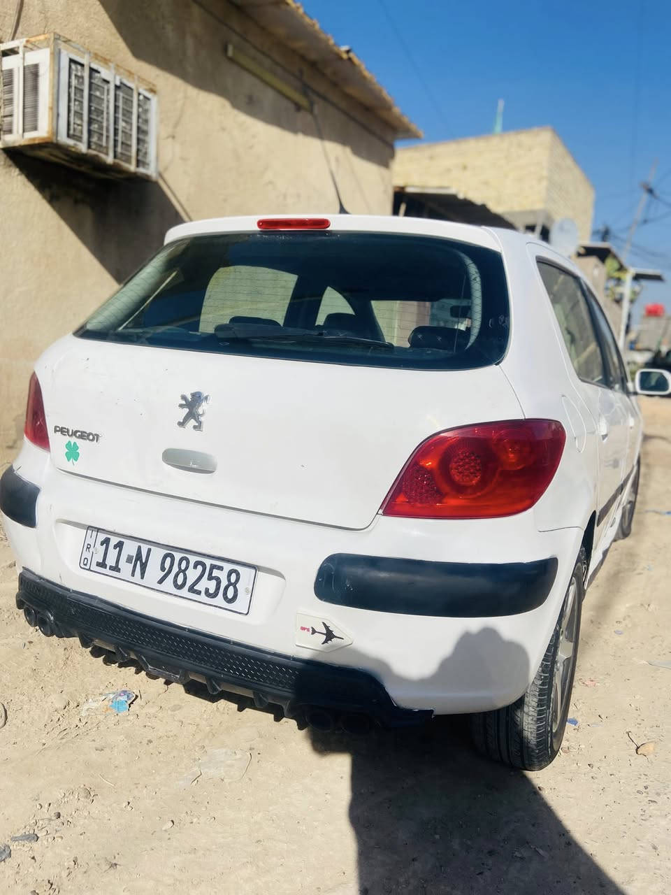 سلام عليكم بيع مستعجل بيجو فرنسي 2005  307
سياره خير من الله كير ومكينه ياباني كورله 
مكان بغداد  سعره 33 وبيه مجال 
***********

