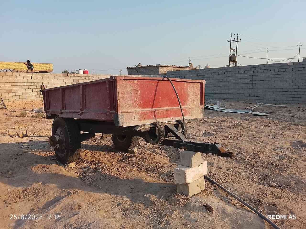 سلام عليكم عربانه سكنريه نساف تاير جديد شاصي مكفول و بدي حلو مكانه البصره سعر 1000 مليون وبيه مجال بصيط ***********   ***********
