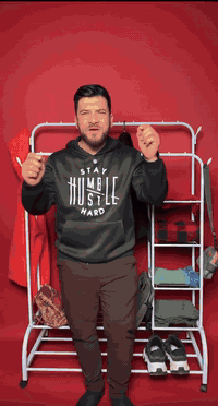 حامل ملابس مزدوج القضيب – Double Pole Hanger موديل TW-668
• حامل ملابس عملي بتصميم مزدوج القضيب يوفر مساحة منظمة لتعليق الملابس والاستخدام اليومي.

• يتحمل وزن يصل إلى 88 كغم ة.

• سهل التركيب ومصمم ليكون مريحًا في الاستخدام.

• مناسب للاستخدام داخل المنزل وخارجه.

• مصنوع من أنابيب حديد مطلية لثبات أفضل وشكل أنيق.

• الأرجل مزودة بقاعدة مقاومة للتآكل وغير قابلة للانزلاق لحماية الأرضية

• يمتلك طابقين في الأسفل لحمل الحقائب والأحذية وغيرها

• خرزات مضادة للانزلاق على طرفي الأعمدة لمنع الانزلاق والسقوط
• يأتي مع أربع رفوف قوية وعملية

• يحتوي على أعمدة جانبية متينة لتعليق الملابس ولا يمكن ثنيها

• الموديل: TW-668
• القدرة على التحمل: 88 كغم

• الابعاد: ارتفاع القضيب الصغير: 141سم
                ارتفاع الانبوب الكبير: 163سم
                العرض: 110سم
                العرض الجانبي: 56سم
                عرض الرف: 26سم    

• الخامة: أنابيب حديد مطلية
• الاستخدام: داخلي وخارجي
للطلب والاستفسار:***********
