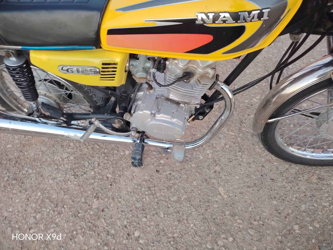 سلام عليكم رمضان كريم عليكم دراجه للبيع اربعه كير موديل 22نضيفه كلش للستفسار لاتصال على الرقم ***********
