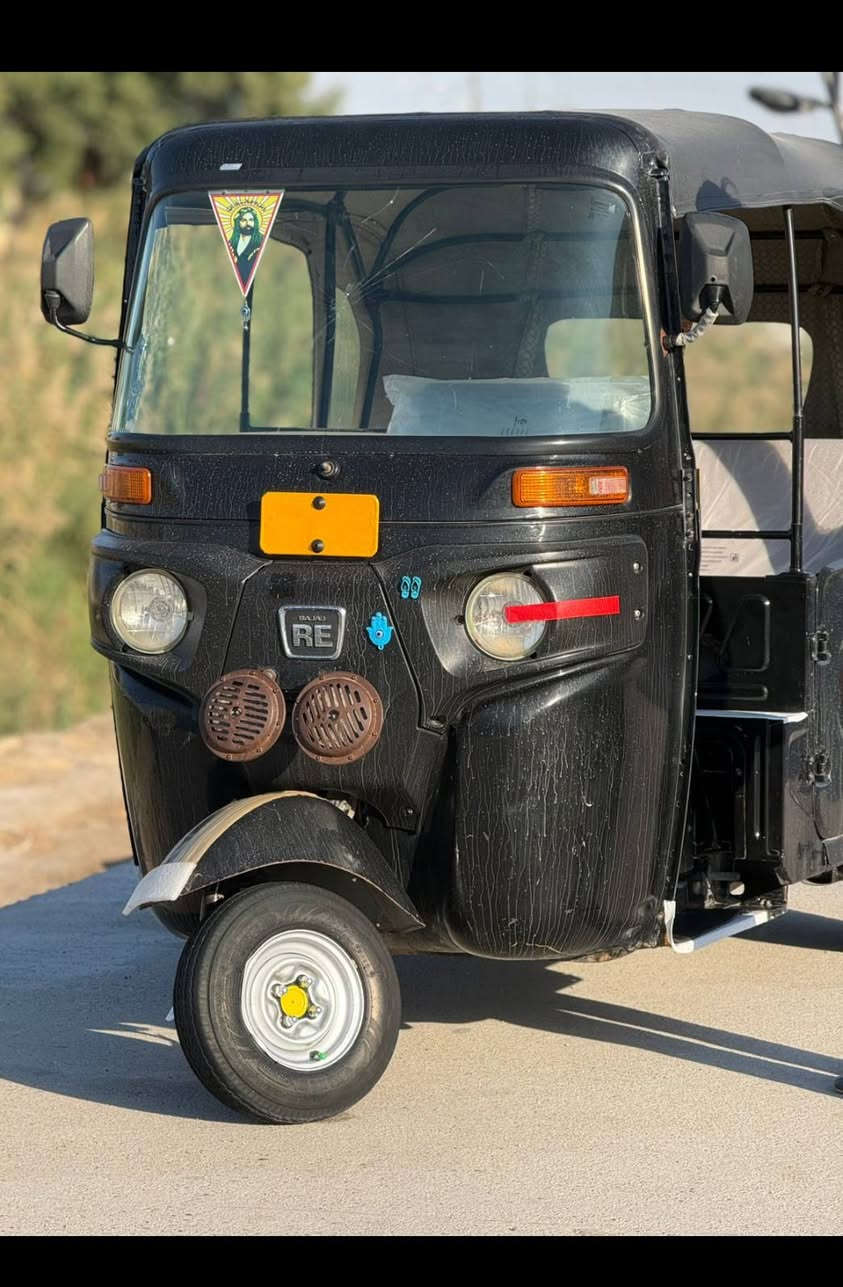 سلام عليكم تكتك للبيع 22 شهر 7 رقم ذي قار مداور ثاني يوم مكان دوايه سعر 8600     خابر   وتدلل ***********  مكلف بلنشر.
