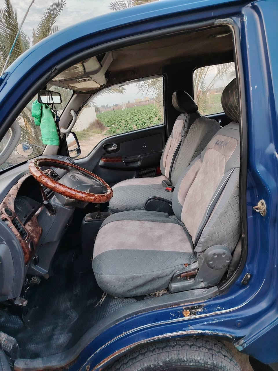 كيا  دبل قماره 2007  رقم قادسيه سنويه 27 بسمي 
سياره بلاديه مكفوله من ضربه وتبديل 
بيها رشات صبغ اثر جراد 
محرك  كير خير من الله السعر 89
العنوان بابل رقمي  ***********
