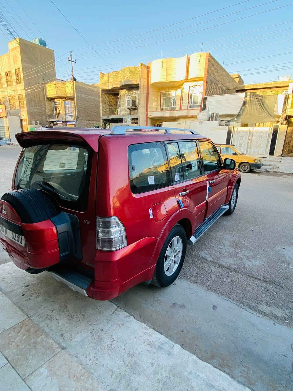 يا الله
سلام عليكم باجيرو حبتور للبيع 
موديل 2008 تحويل مباشر رقم دولي بسمي 

سياره فول مواصفات 
مكينه 6 سلندر 
3800

٣قطع تبريد 
7راكب 

كير مكينه كفاله 

تخم تاير صدر كله جديد 
سياره مكفوله جديده خير من الله 

موقع بغداد 

***********
