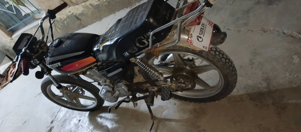 سلام عليكم سيفان موديل 20 شرط محرك مامفتوح ناشط فول معدل رزانه وزنه ثقيل باب اول شرط  فحص بي مكان سعر 425بي مجال سكن بيجي مالحه ***********
