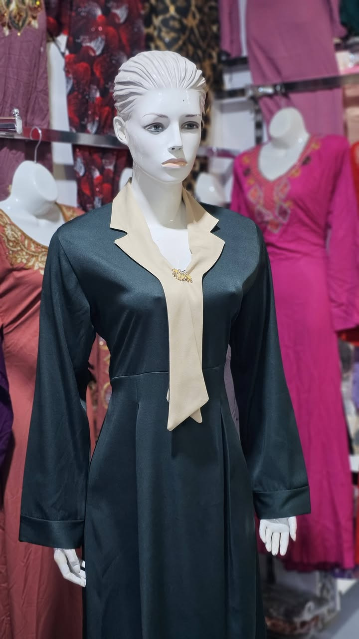 فساتين مخاور دشاديش نسائيه 
العنوان حديثه ناحيه براوانه قرب اسواق الحاج عامج 

توصيل جميع المحافظات 
للطلب والاستفسار مراسلة الصفحة او الاتصال واتساب 
***********
***********
