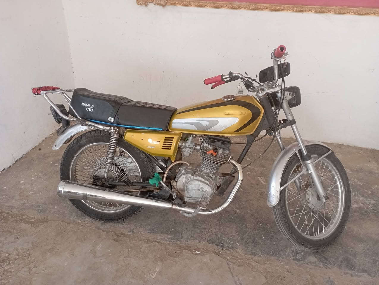 متاح تايكر موديل 19 كلك شغالة وكاملة باتري كشن لايت دبلات امامية كلهن جدد سعر 275 وبي مجال حك الجية فقط *********** مكاني سدة الهندية
