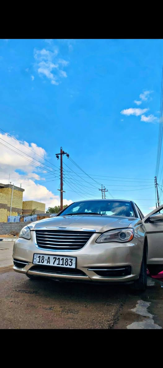 سي 200 موديل 2013
حجم المحرك 4سلندر 2400 رقمه بابل  نكليزي سنويه بسمي 
بيها ٣قطع صبغ تبريد شغال سياره جاهزه مال عائله،،،،،، 
السيارة جاهزة...  سعر السياره 76🤑
مكان السيارة بـ كربلاء.. الحسينيه 
***********
