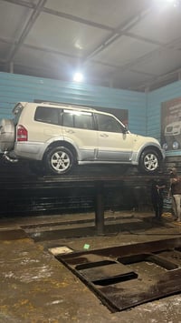 عندي با جيرو 2006 مكفوله كفاله عامه مكني بغداد البياع رقمي 07901647009...