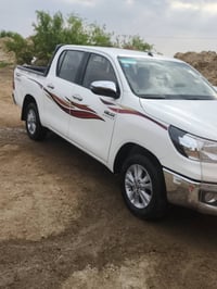 تويوتا هايلوكس 2020 شركة الساير الغنية عن التعريف  ام الصاج الأصفر الأ...