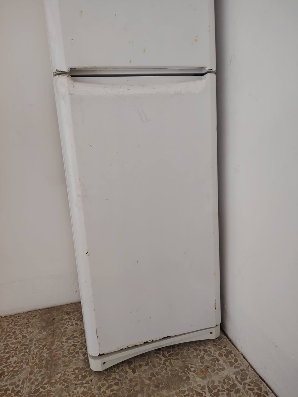 للبيع السعر 60بس شدله موطور


**إذا كنت صاحب هذا الإعلان وتريد حذفه لأي سبب، رجاءا أرسل رسالة إلى الدعم الفني**