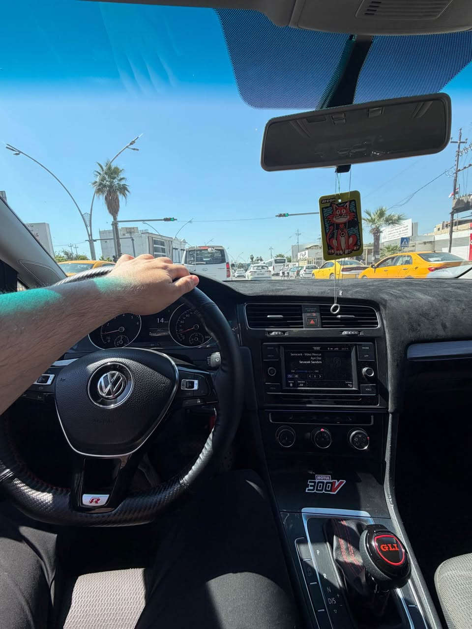 Vw golf 2021 tsi 
حادث قطعتين بونيد و جاملغ بدون دواخل و بي تعديل بارد اثنين 
مكينه 1.4 
محدثه gtı بل كامل 
سيارة بسمي بطاقه بانزين موجود كركوك, العراق


**إذا كنت صاحب هذا الإعلان وتريد حذفه لأي سبب، رجاءا أرسل رسالة إلى الدعم الفني**