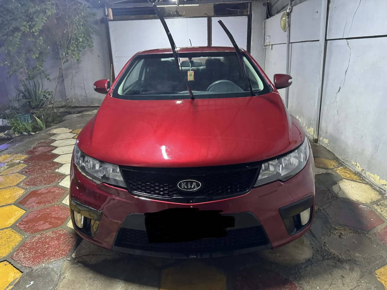 للبيع كيا فورتي موديل 2010 كوبيه تك باب لون ماروني غامق السياره رقم بغداد انكليزي باسمي 2026  
مكينة 2000 دوش المرغوب  
ماشية 166 كم  
داخلها نظيف جدا مابي نقص 
مغلف الكشنات 
شاشة وكامرة 
تحكم ستيرن
 ضررها فقط خشم الجاملغ والبنيد مبدل لالغود ولا شواصي صبغتها عام نفس اللون للجماليه وصورها قبل الصبغ موجودة سيارة نظيفة مبدللها صدر امامي خلفي جديد قبل سبوعين مشط ودبلات زوج تايرات جدد مكينة بيها خيط بخار بس صافيه السياره وناعمه سعرها 68 ورقه وبيه مجال قليل مكاني بغداد الحرية *********** /***********
