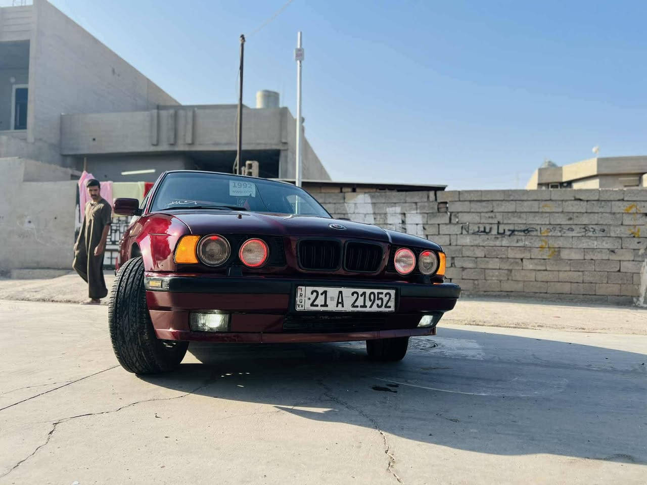 بي ام للبيع 525 اصل وبليته كير عادي فتحه و 4 جام كهربائي رقم سليمانيه رقم و السنويه والهزة جديدة مصبوغه  بدون اي ضررر شرط تحويل والغرامات مكاني كركوك السعر 58 وبي مجال 
***********
***********
