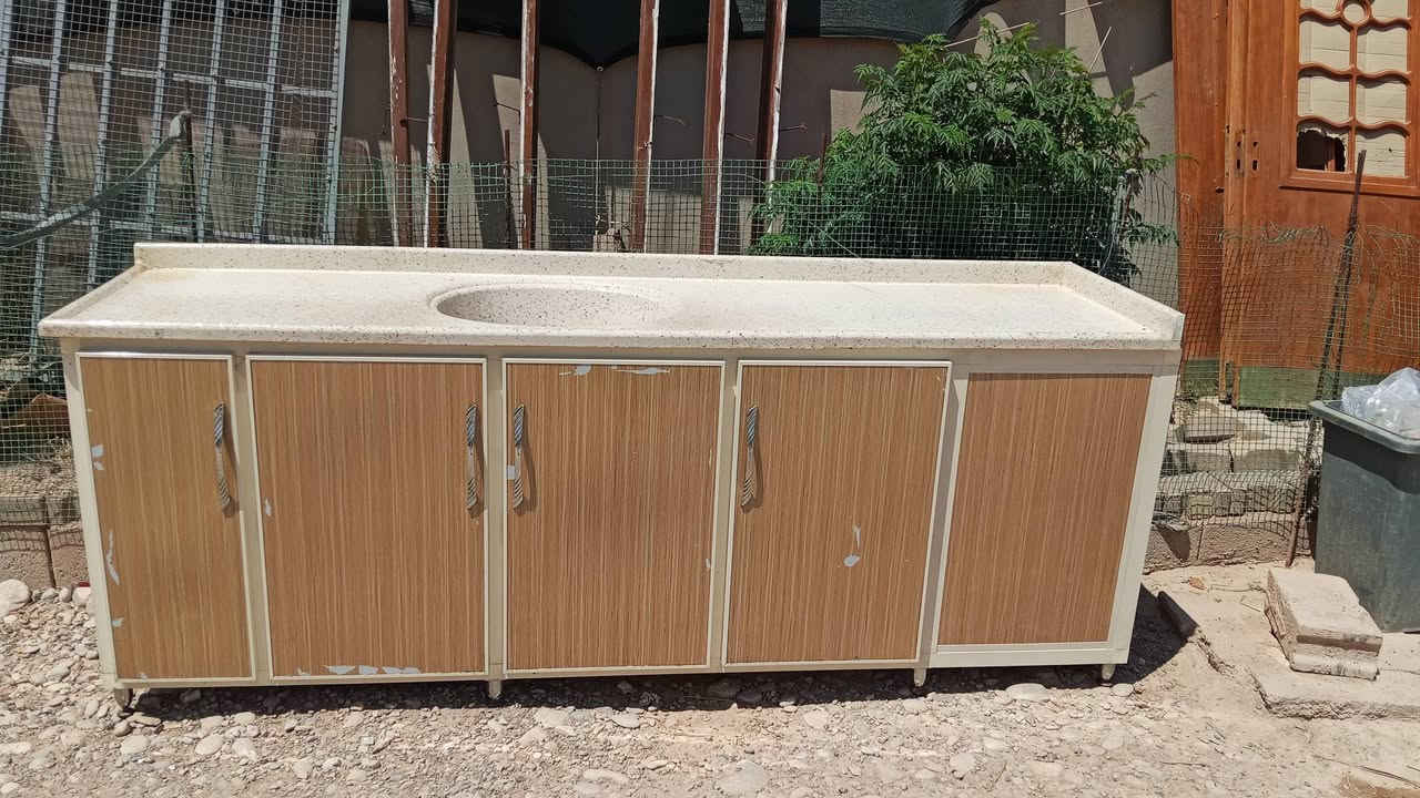 سنك مرمر مترين ونص سعر 150 وبي مجال بسيط الشراي يتصل واتساب ***********
