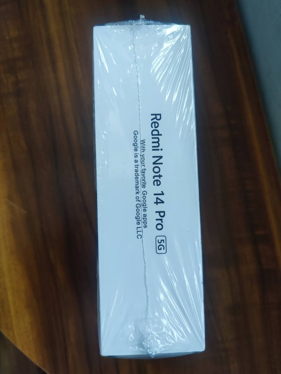 الهاتف هو شاومي ريدمي نوت 14 برو (Xiaomi Redmi Note 14 Pro).يتميز الجهاز بكاميرا أساسية دقيقة تبلغ 200 ميجابكسل مدعومة بالذكاء الاصطناعي.تأتي الشاشة من نوع AMOLED بحجم 6.67 بوصة وتدعم تحديث 120 هرتز.يعمل الهاتف بمعالج Helio G100 Ultra (في نسخة 4G) ويدعم الشحن السريع.يتميز الهاتف بتصميم مقاوم للماء والغبار بمعيار IP68 (في بعض النسخ) وزجاج حماية Gorilla
بسعر 100الف
الهاتف هو شاومي ريدمي نوت 14 برو (Xiaomi Redmi Note 14 Pro).يتميز الجهاز بكاميرا أساسية دقيقة تبلغ 200 ميجابكسل مدعومة بالذكاء الاصطناعي.تأتي الشاشة من نوع AMOLED بحجم 6.67 بوصة وتدعم تحديث 120 هرتز.يعمل الهاتف بمعالج Helio G100 Ultra (في نسخة 4G) ويدعم الشحن السريع.يتميز الهاتف بتصميم مقاوم للماء والغبار بمعيار IP68 (في بعض النسخ) وزجاج حماية Gorilla


**إذا كنت صاحب هذا الإعلان وتريد حذفه لأي سبب، رجاءا أرسل رسالة إلى الدعم الفني**