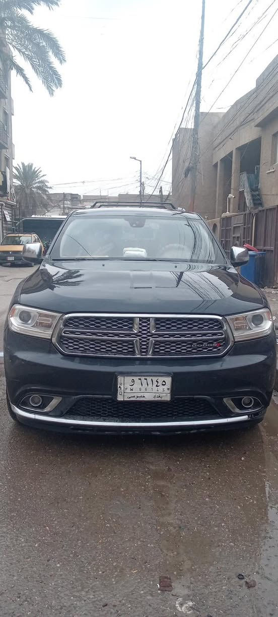 دوج دورنگو 
لونها اسود كذاب 
صبغها وكاله اي اضافه مابي 
موديل 2015
سعرها 280 ورقه 
بأسم مجيد حميد عبد 
موقع قرب جامعة الإمام الصادق 
رقم ***********
عدد 7 راگب 
ماشيه 100
