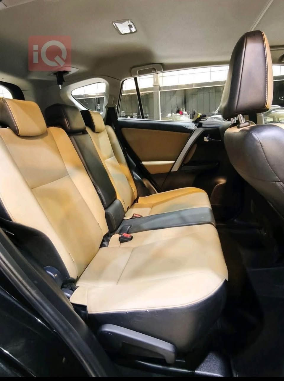 تویوتا راف4
لیمیتد شریکە تویوتا عراق .
فولل مواصفات ٨١٠٠٠ کم 
سلاید 
بەسمە داخلی قیسی جلد
سندق شفط
پیش و پشت حساس
لایت و بگلات لید
هیچی نیە سبوغ دعامیش بەشەرت. تەنها بستیک تعدیلی هەیە.
وەتس اپ *********** أربيل, العراق
