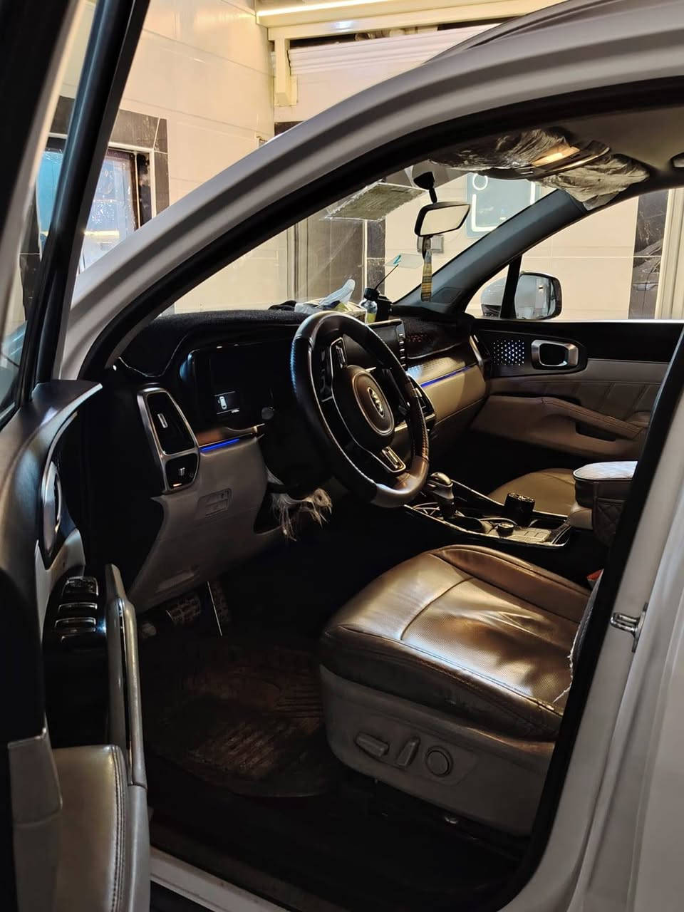 سورنتو 2021فئه SXLاعلى فئه فول 

مواصفات 1/1

رقم مثنى بأسمي

ماشيه ١٢٧ سياره جديده كلش مانقصه برغي

 السياره مكفوله كفاله عامه وبيها السونار

السعر٢٧٥ وبي مجال

المواصفات

تشغيل عن بعد 

1-بصمه ابواب وصندوك وتشغيل

2- حساسات خلفيه واماميه مع كامره خلفيه واماميه

3-مكينه 6سلندر

4-عدد الركاب 7

5-تبريد 3قطع منفصل التحكم

6فورويل دفع رباعي

7-نظام مانع انزلاق

8-انظمة القياده 1عادي 2ايكو 3سبورت 

9- نظام رادار النقطه العمياء 

10- مري قلاب عند الرجوع الى الخلف

11-داخل جلد

12-تدفئه  كشنات +تبريد 

13-شاشه كبيره مع هارد خزن 64 كيكا

14-تحكم كشنات جهتين كهرباء فول

15- حساسات خلفيه مع كامره  دوارة HD

16-خزن ميموري كشن السائق عند التشغيل ولطفاء

17- مري شفط مع القفل ولفتح+ اشاره

18-سماعات انفنتي صوت عالي جداً

19-ويل كب ٢٢

20-حساس انخفاض التاير مع التنبيه

21-شاشه قرأة العطلات بدشبول

22-بردات خلفيه

23- تحكم ستيرن فول 4 جهات

24-جنطه كهرباء شفط بصمه و لمس

25- لايت وبك لايت لدات فول

26-  لايت سمارت دوار مع الاستيرن 

27-يدات نيكل مع اضويه اناره ترحيب 

28-نظام Ac 116v توزيع فولتيه كهربايه

29-مدخل USB مع اوكس

30-نظام بلوتوث مع حاكيه عند الاتصال

31-نظام التكلم مع السياره

32-نظام P. قفل الحساسات الخلفيه 

-سياره نظيفه جداً 

الرقم :*********** مكان السيارة السماوة مركز
