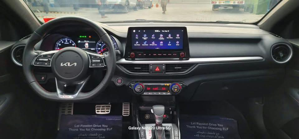 سلام عليكم للبيع كيه فورتي 2024 GTفول للخير سقف روز رايز سياره رقم معوقين بغداد صور الحادث بل منشور سعرهة 165وبيهة مجال رقم موبايل ***********
