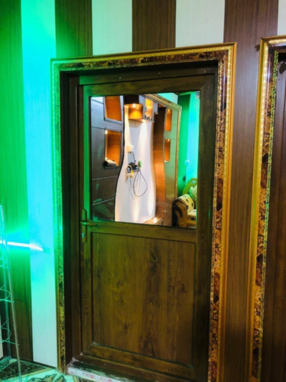 دار للـبيع طـابقـين في خانـقين 7نيـسان راپـرين مقابل اسواق بـياره(الطابق الثاني مفصول عن الاول.. يعني درج خارجي بره البيت)
بـيت ركن مساحه البيت 200 متر مربع
بيت نضيف جداً مثل ما موضح بالصور
واجهه 10 والنزال 20
للاستفسار اكثر الاتصال عبر الرقم 
***********
***********
