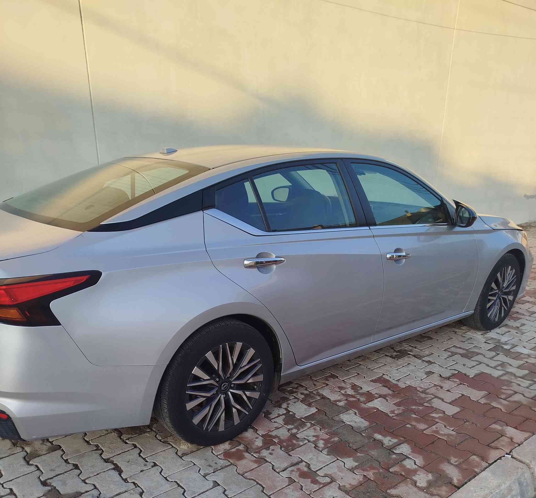 نيسان التيما موديل 2023 sv
ماشيه ٢٧ ميل مرقمه سليمانيه
حادثها جاملغ خلفي صبغ قبغ الصندوق تبديل
مكان سياره كركوك
السعر 172 مجال بسيط
الاستفسار  ***********
