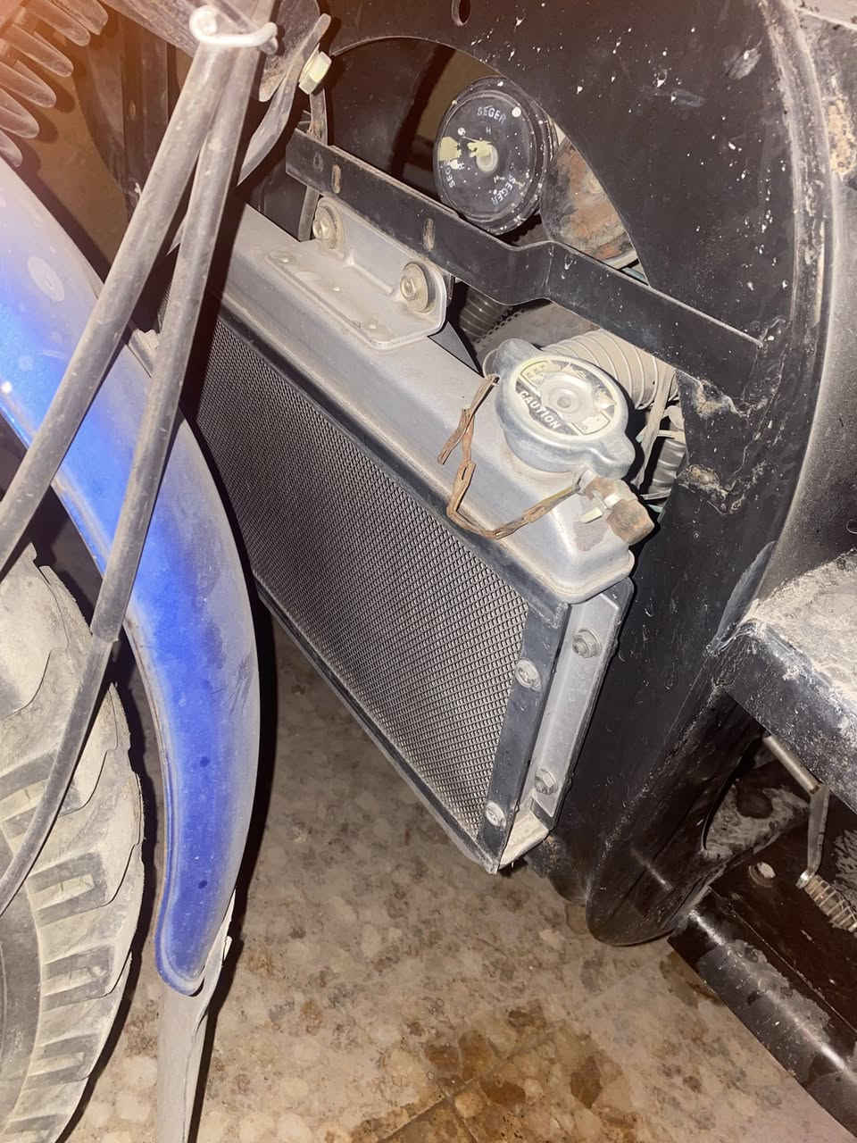 ‏سلام عليكم ستوت Bax للبيع رقمه سعر 4,000,000 ونص وكاني سيديا***********
