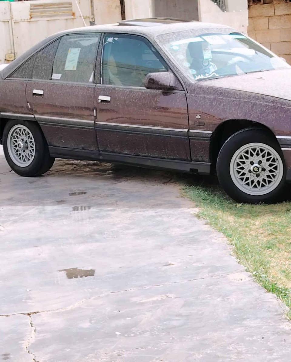 سلام عليكم من رخصت الادمن اوبل للبيع موديل1993 محرك2000بلادي تخم تاير رقم نكليزي جديد سياره جديده مانقصه كلشي  السعر 38 وبيه مجال مكان الانبار جويبه لاستفسار ع هذا رقم ***********
