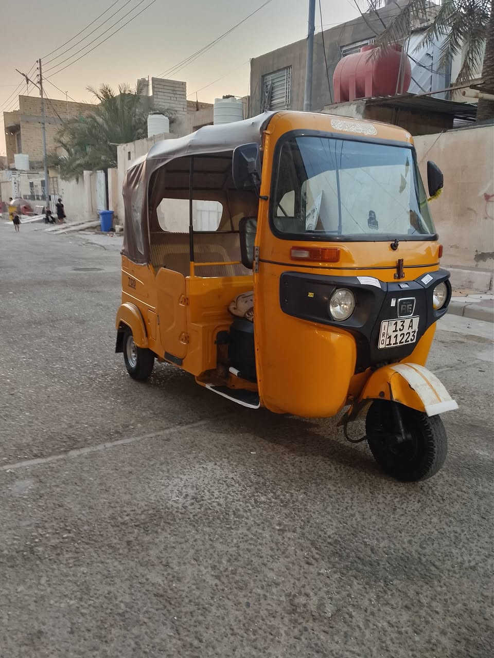 تكتك 21 سنويه رقم باسمي بيها بارد بالغد وخياسات معمره مبدل بوشه وبستم قبل اسبوعين مراوس ب22
***********
