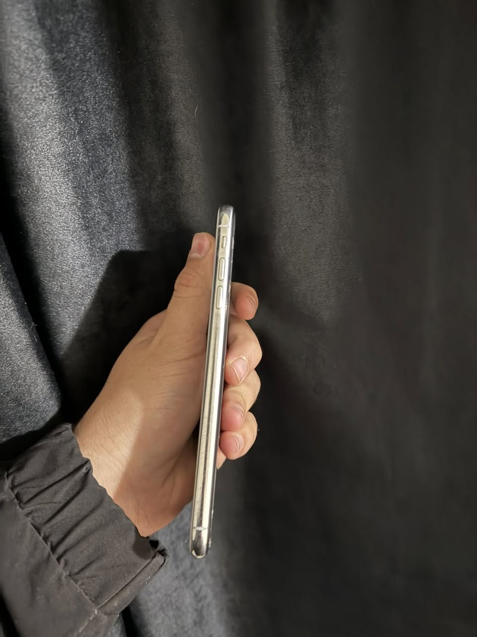 السلام عليكم اكس ماكس للبيع ذاكره 256 
بطارية 86
نضافة فقط الشاشه خدوش بسيطه وممبينه من تشغل الجهاز
كُلشي ممبدل بي لا شاشه لا ضهر الجهاز جديد
السعر 275 الف وبي مجال بسيط
مكاني بغداد البنوك
***********
