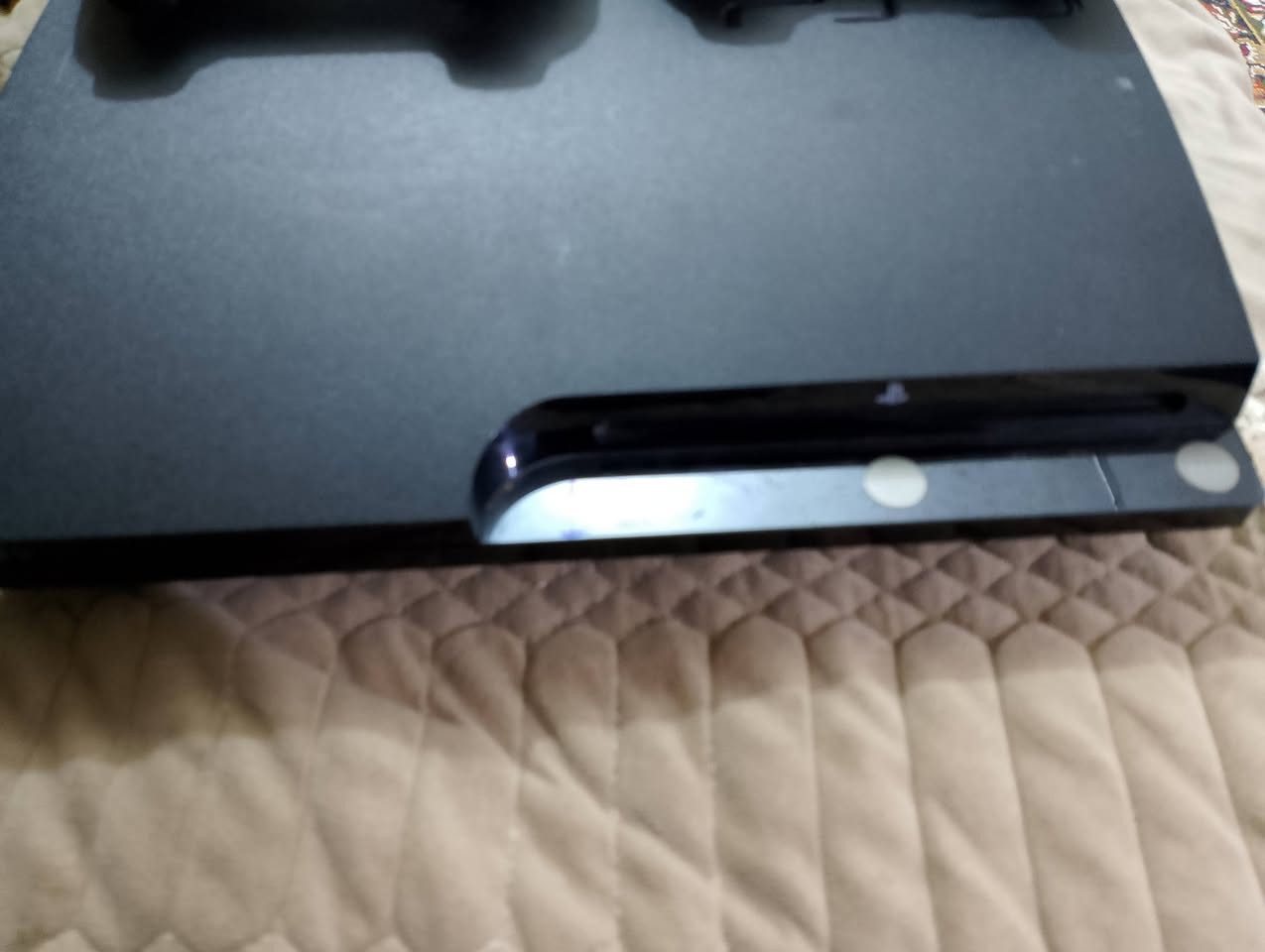 للبيع بلي 3اخو الجديد مع يده عدد 2السعر 90وبي مجال المكان حله الاكرمين هاتف ***********
