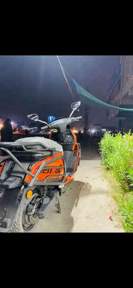 سلام عليكم دراجه فضائي اربع نمر مانعة التسحلق شحن 6 بطاريات مسطره سرعته 85 حقيقي دراجه جديده بعده مصار شهر من اخذته وأحله من صور السعر 1100وبيه مجال بسيط العنوان بغداد حي العامل لاستفسار عل هاذ رقم***********
